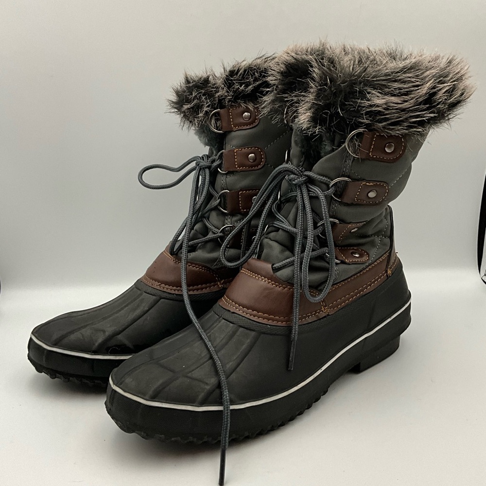 Tascia Boots Size 9 Fur-Lined Black Winter Boots Brown Trim